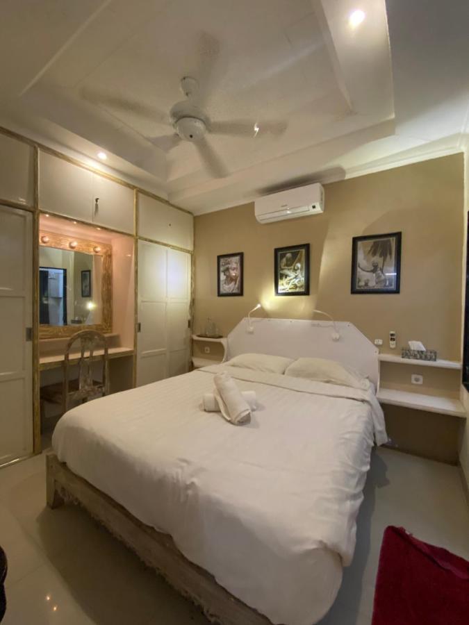 Blue Lagoon 5 Bedrooms